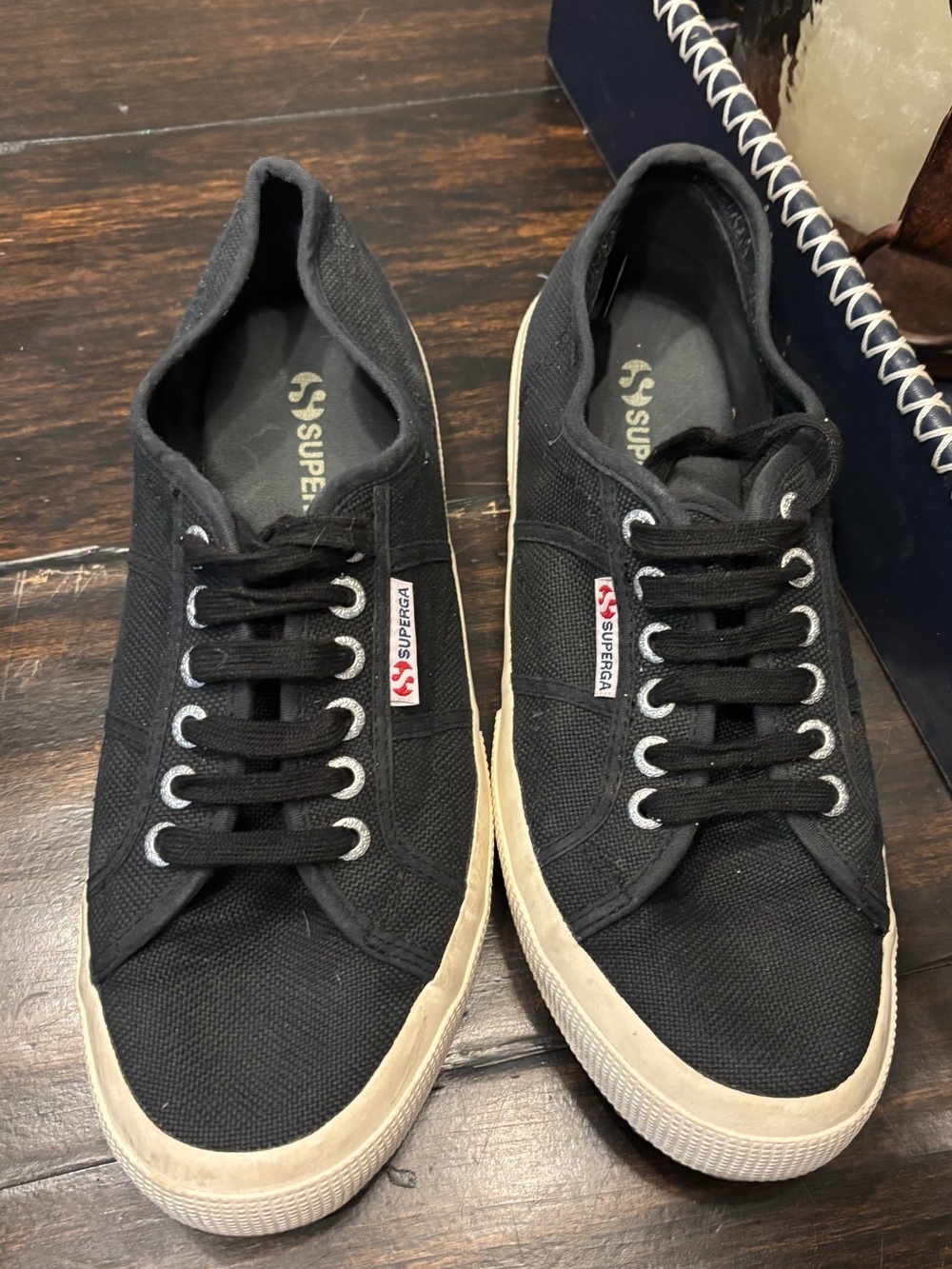 Superga Black Canvas Low-Top Sneakers with Off-White Sole Men’s size 8